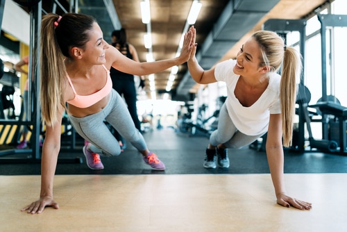 What are the latest fitness trends