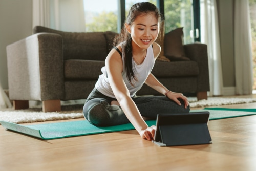 All You Need to Know About Yoga Stretches & Home Fitness